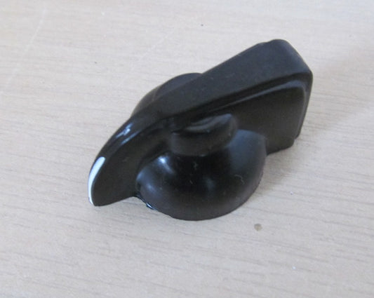 Chicken Beak Knob