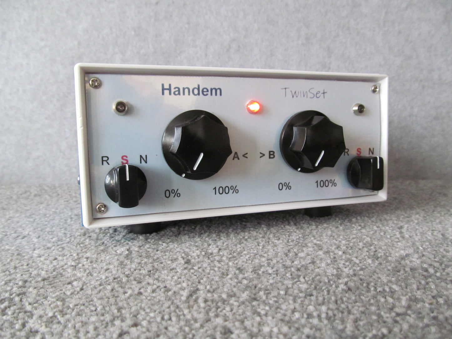 Handem Twinset. Twin Track Model Railway Controller.