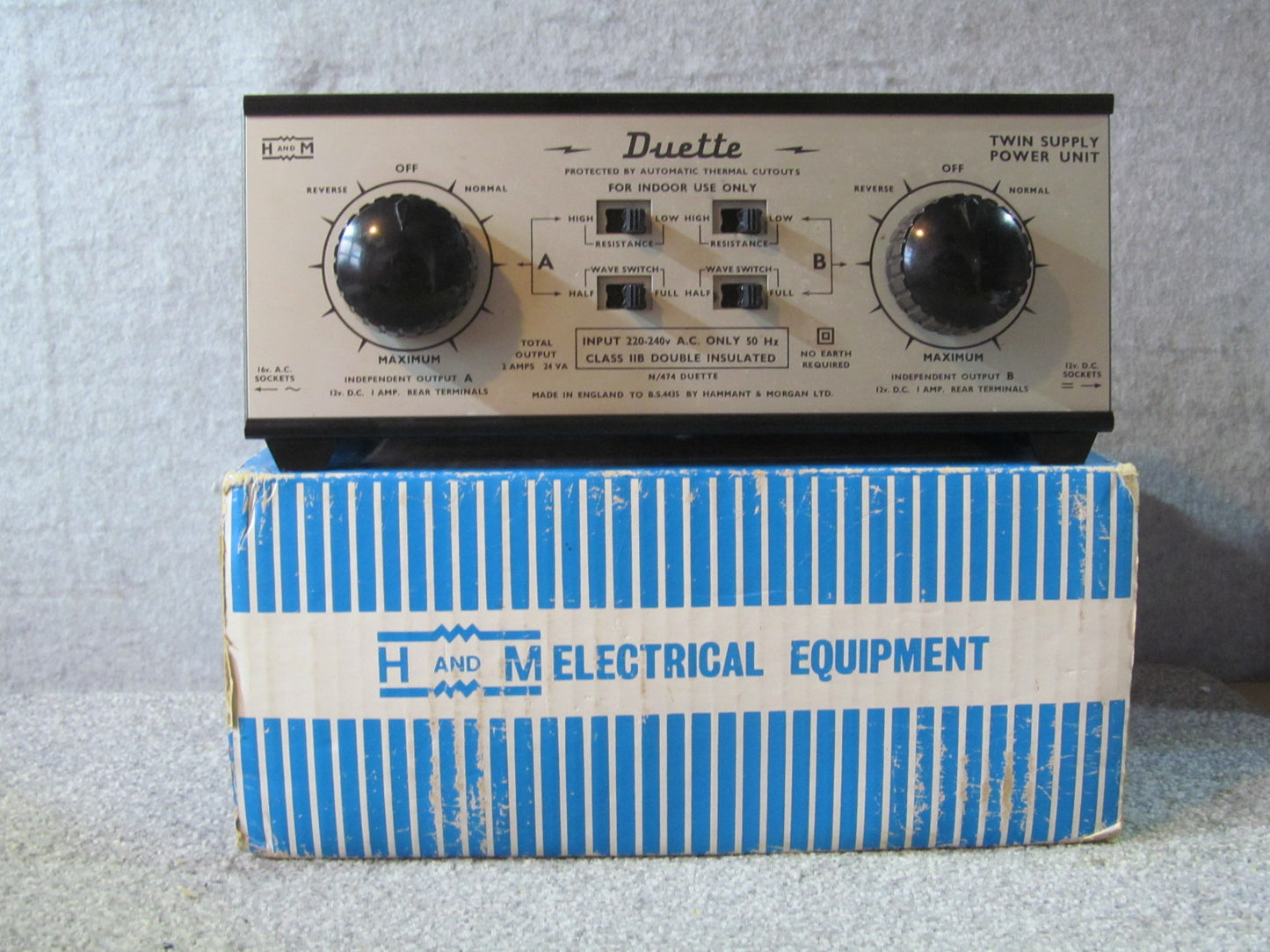 Hammant and Morgan Duette. pre-owned. In Factory Fresh Condition. Boxed and Guaranteed.