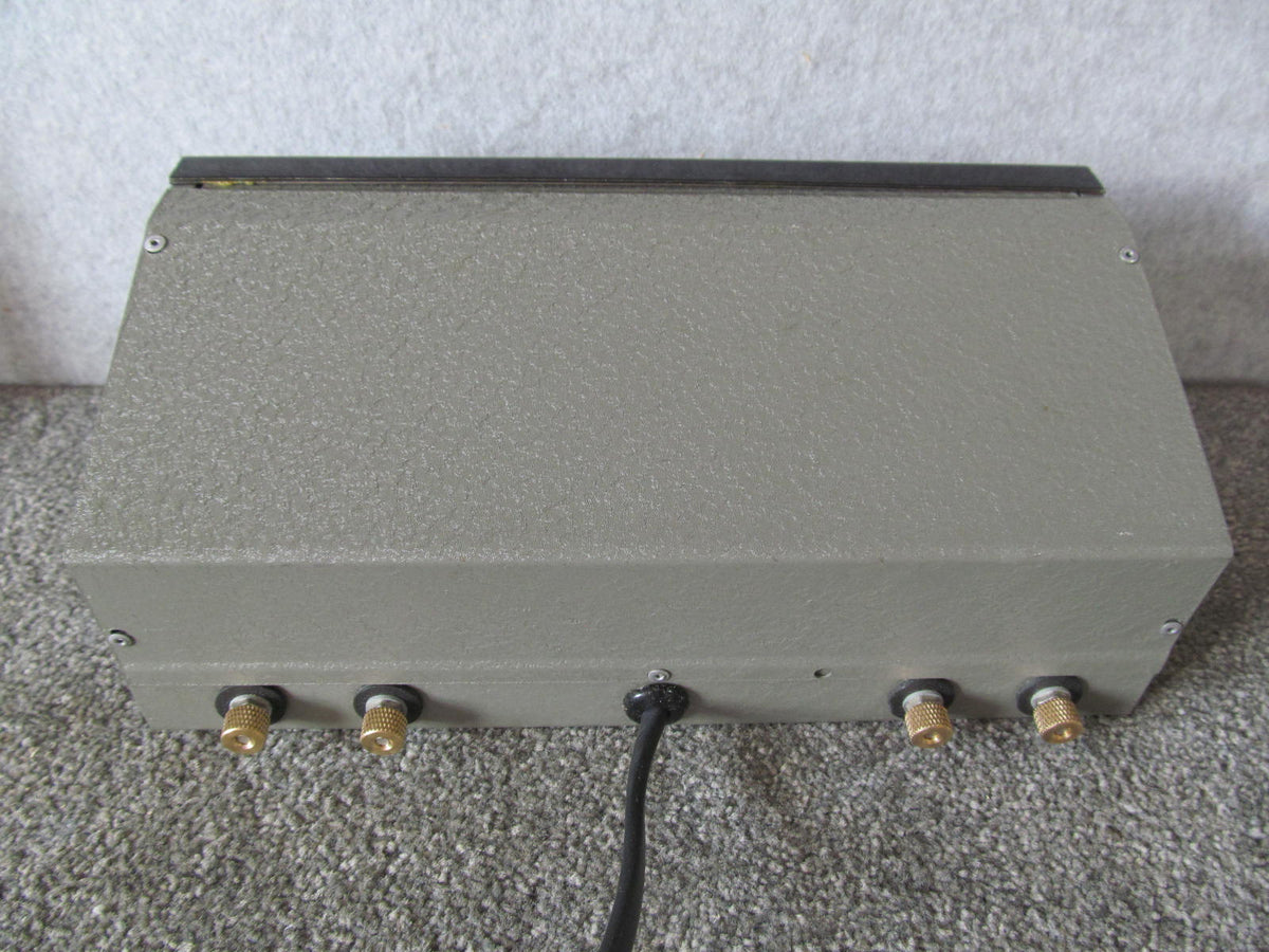 Hammant and Morgan Duette. Pre-owned. In Very Nice Condition. Two Track Controller.
