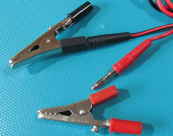 Crocodile Clips. Red and Black. Screw or banana plug connection