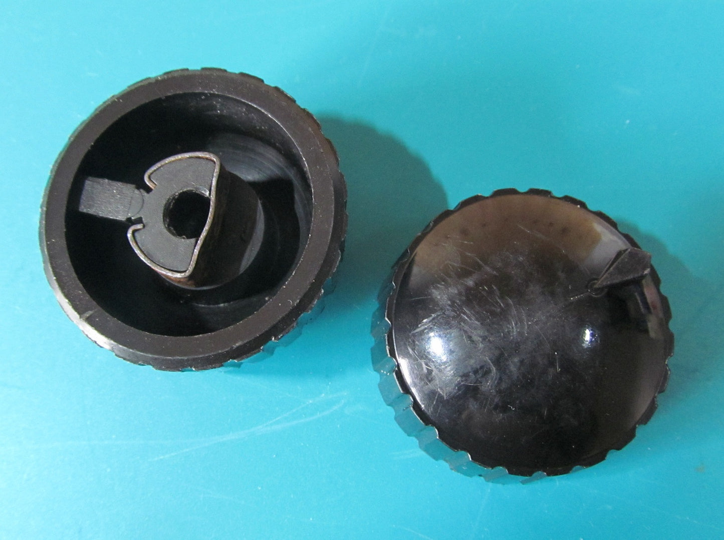 Hammant and Morgan Knobs. 1 Pair.Used but Tidy.
