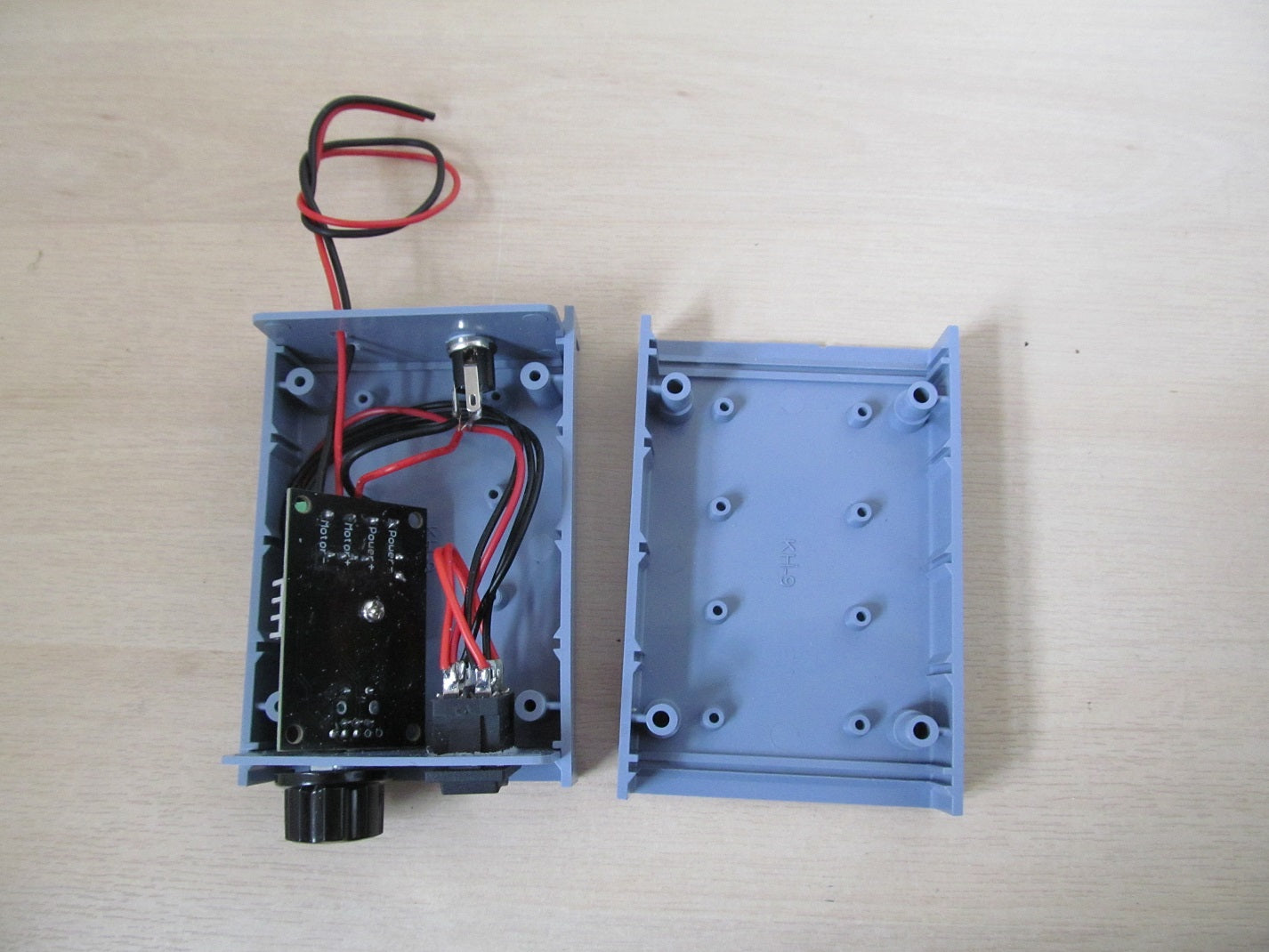 Model Train Speed Controller  PWM Kit. Basic, Cheap and Simple