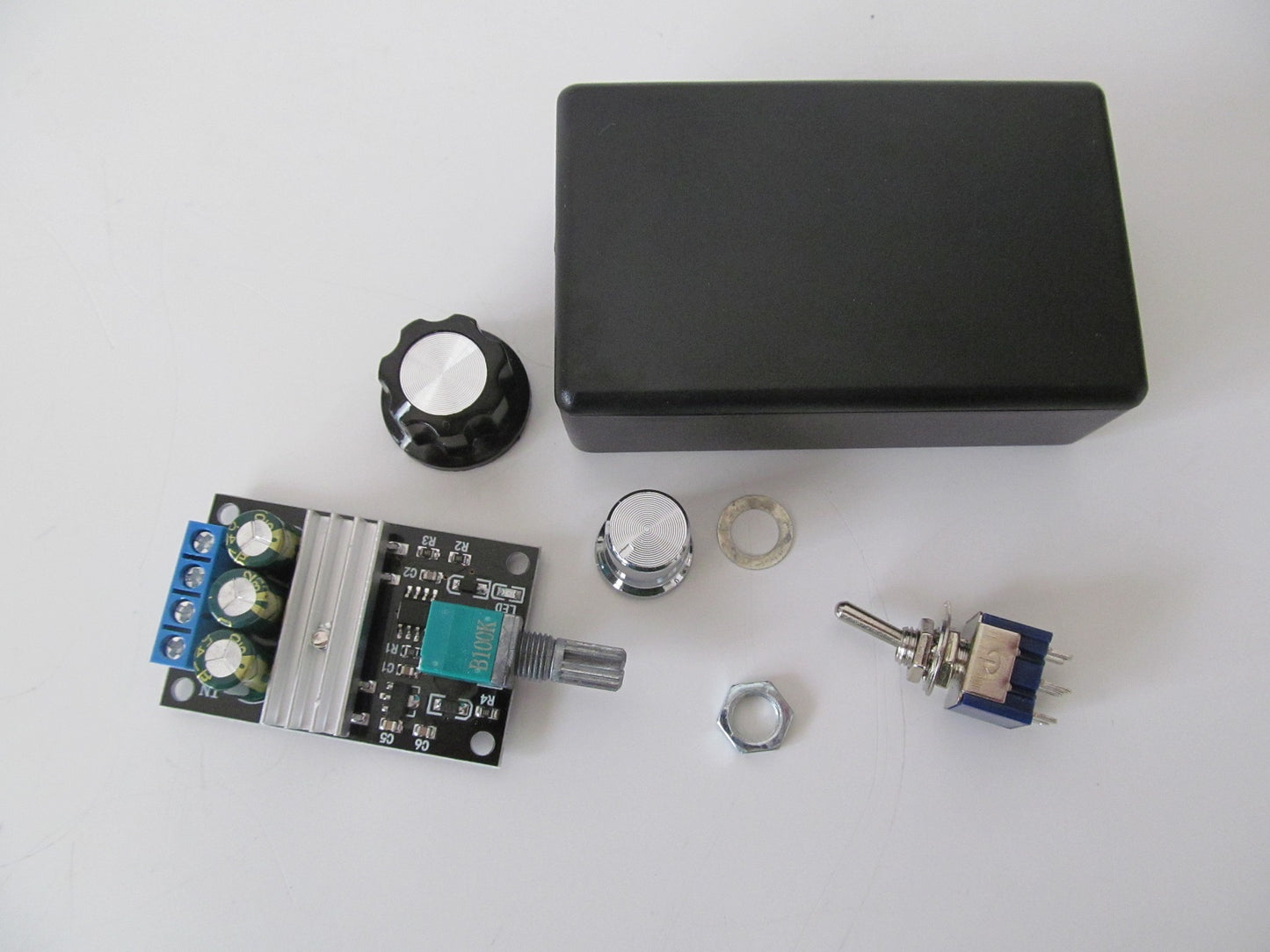 Handheld Walkabout Controller Kit : Kit of Parts. PWM Module, Switch and Case. Needs 12v dc supply.