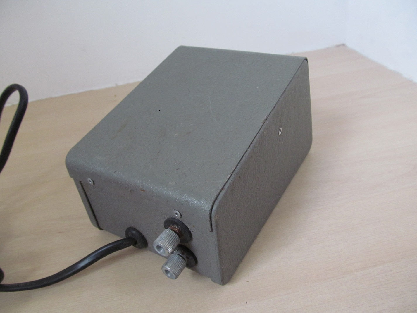 Hammant and Minipack. A Basic Model Train Controller. handem