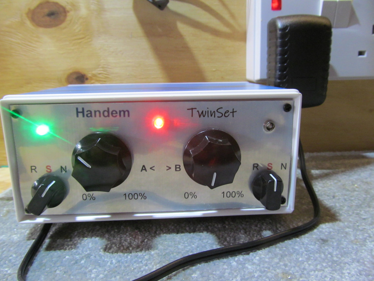 Handem Twinset. Twin Track Model Railway Controller.