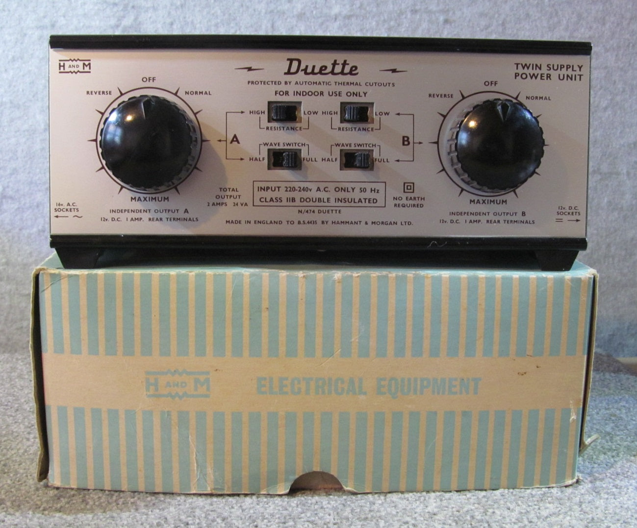 Hammant and Morgan Duette. Pre-owned. In Factory Fresh Condition. Boxed and Guaranteed.