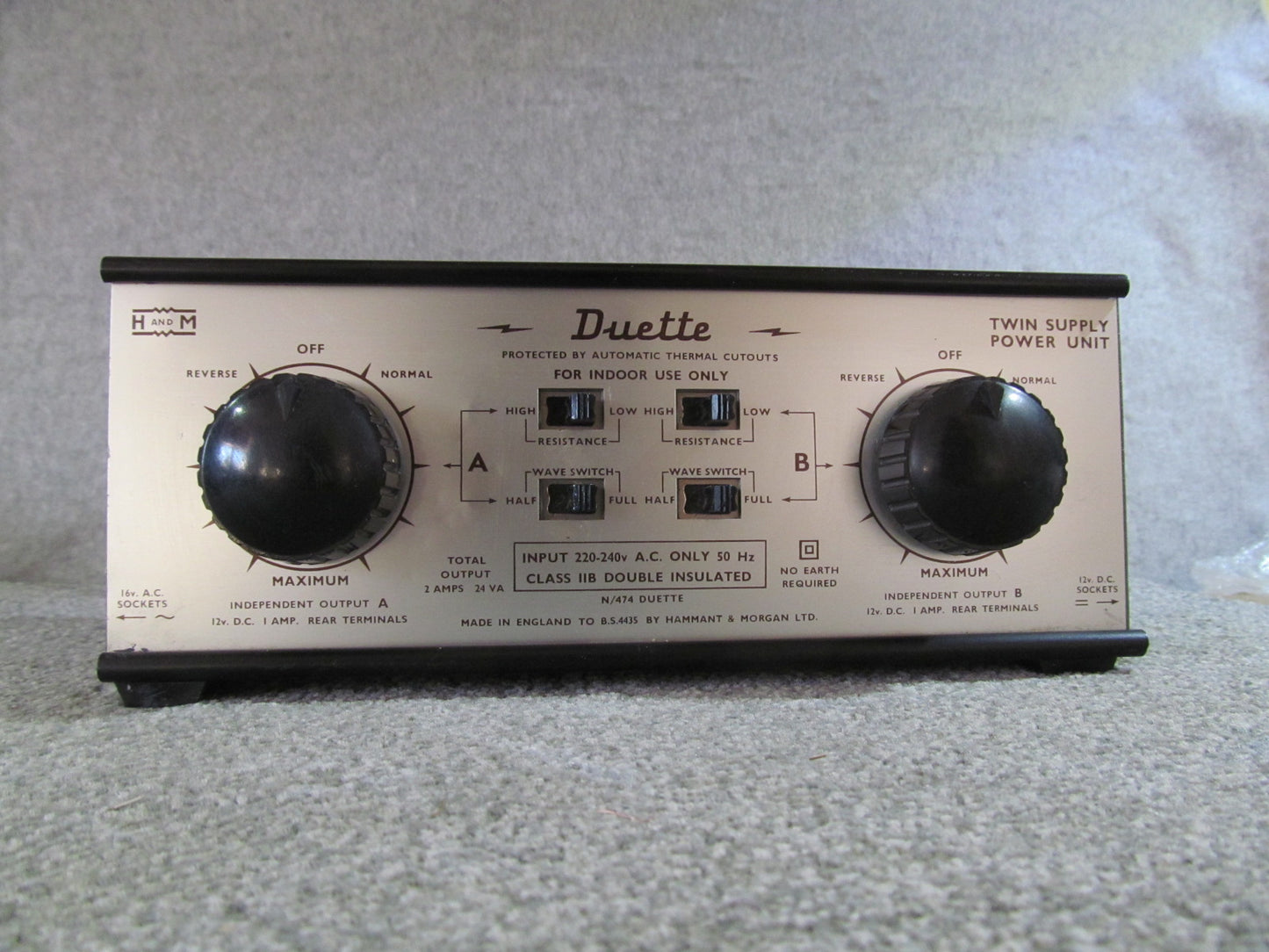 Hammant and Morgan Duette. Pre-owned. A Presentable Two Track Controller. Fully Guaranteed.