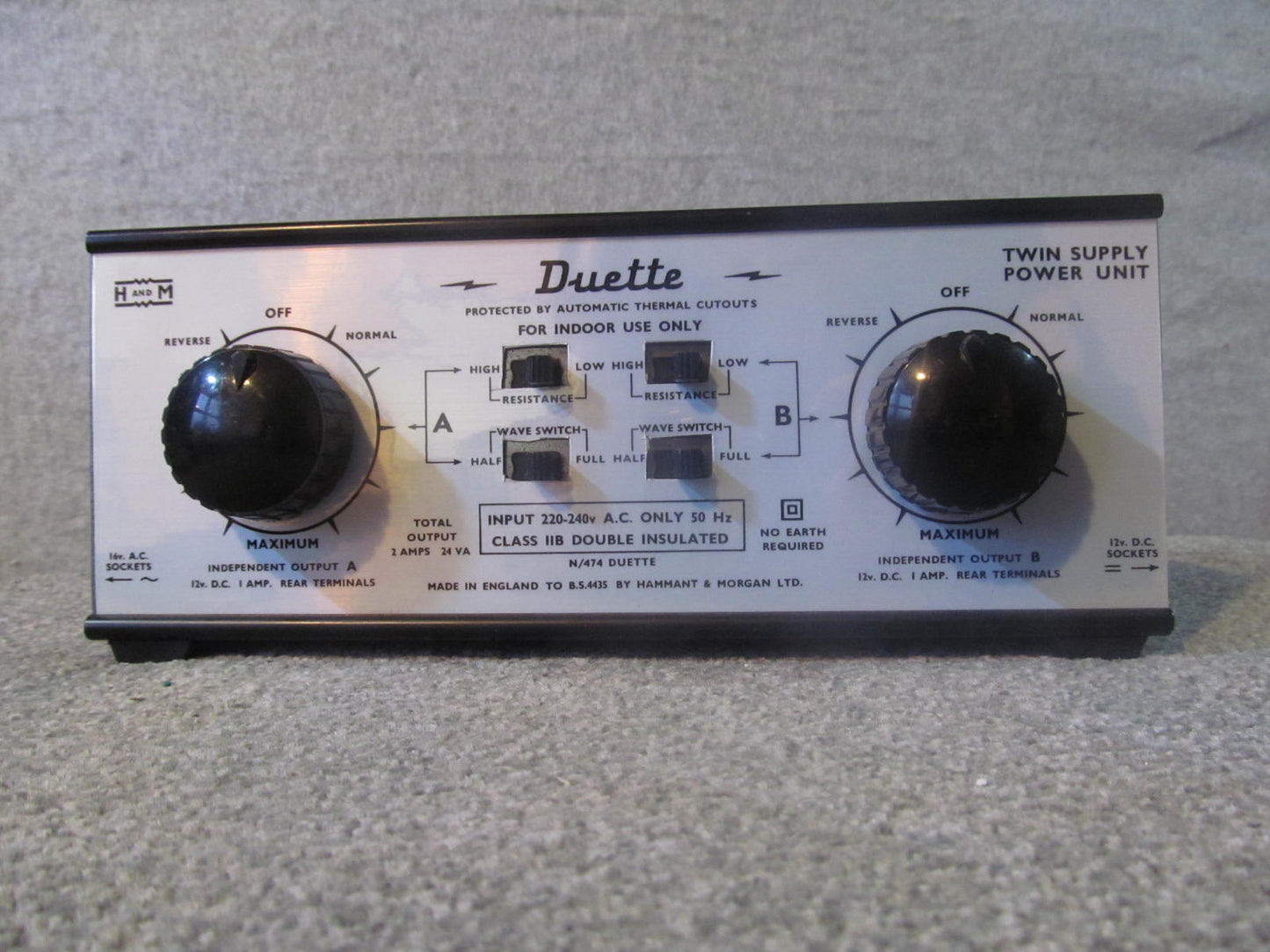 Hammant and Morgan Duette. Pre-owned. A Presentable Two Track Controller. Fully Guaranteed.