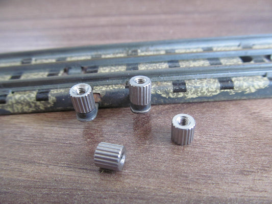 Dublo 3-rail Terminal Nuts